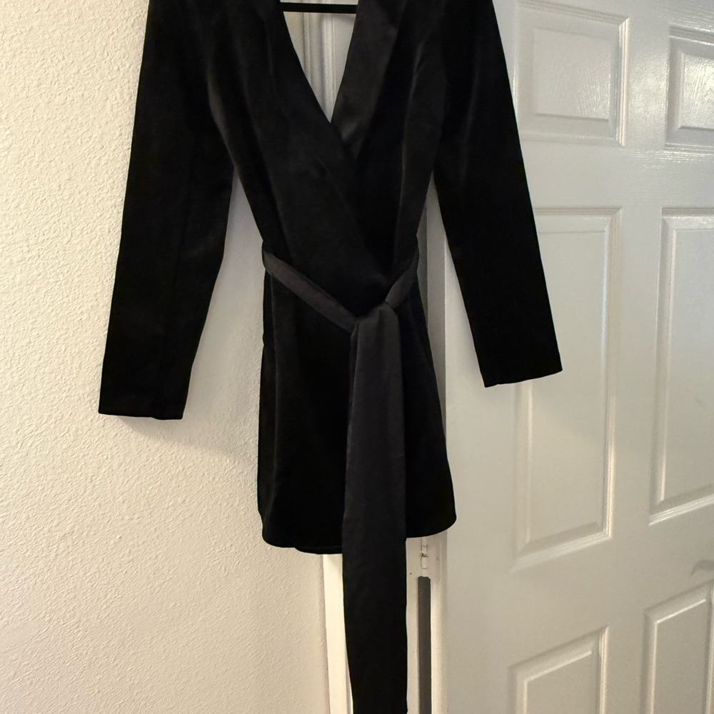 Express Black Velvet Blazer NWT Size 12